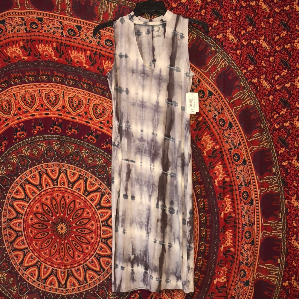 Mid-Length Sleeveless Dress